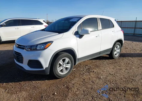 2019 Chevrolet Trax Ls z USA, uszkodzony, nr VIN 3GNCJNSB4KL174835